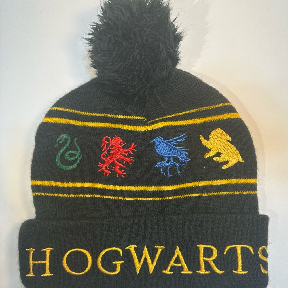 Harry Potter Hogwarts Beanie Pom Hat Spellout Logos Sewn Official OSFM